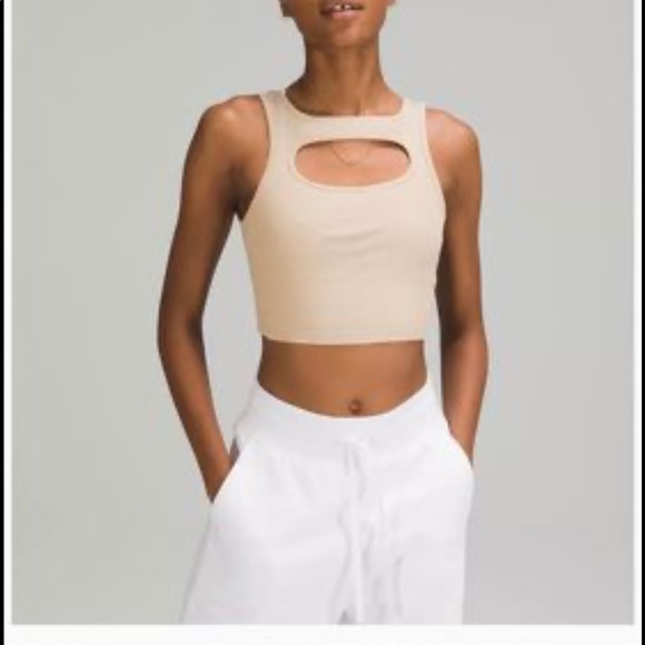 BNWT Lululemon LA front cut out crop tank - Picture 4 of 4